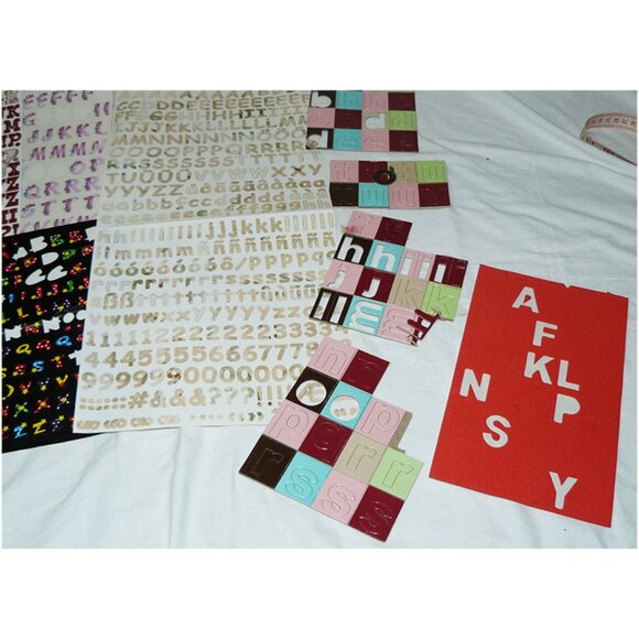 HUGE LOT Craft Crafting Scrapbooking Supplies Mixed Media Embellishments, 3 lbs - Picture 3 of 9